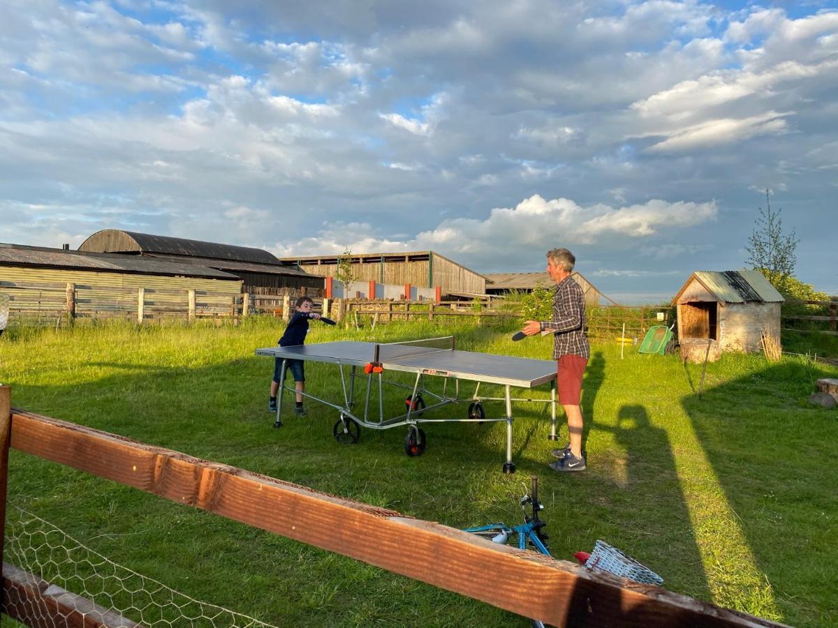 Rew Farm Country & Equestrian Accommodation - Sunrise Lodge Melksham Exterior foto